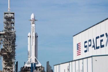 SpaceX sues the US labor board for wrongful termination